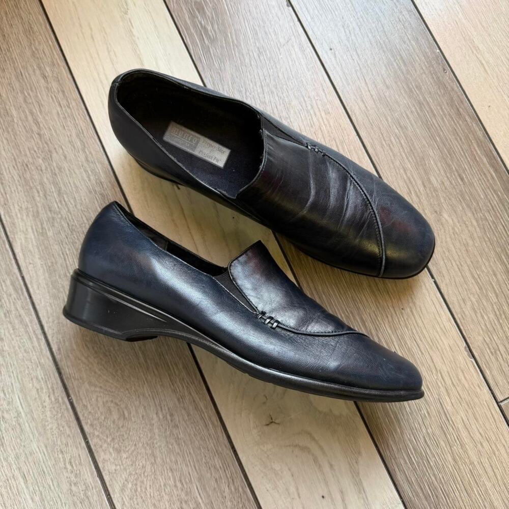 Munro American Navy Blue Leather Comfort Loafers Women’s Size 9N Narrow